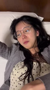 清纯学生妹 开学第1个星期就被我操了逼嫩紧致还嫌我的鸡巴大